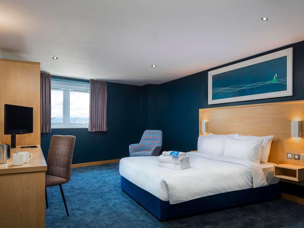 Travelodge Bath Central 部屋 写真