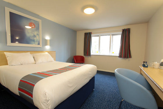 Travelodge Bath Central 部屋 写真