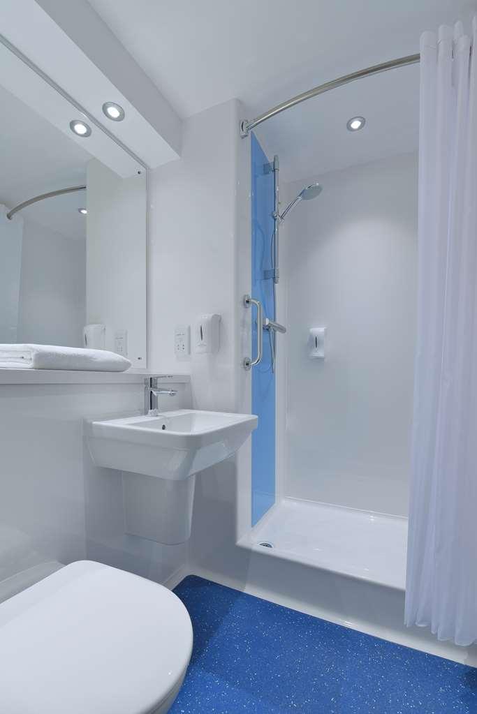 Travelodge Bath Central エクステリア 写真