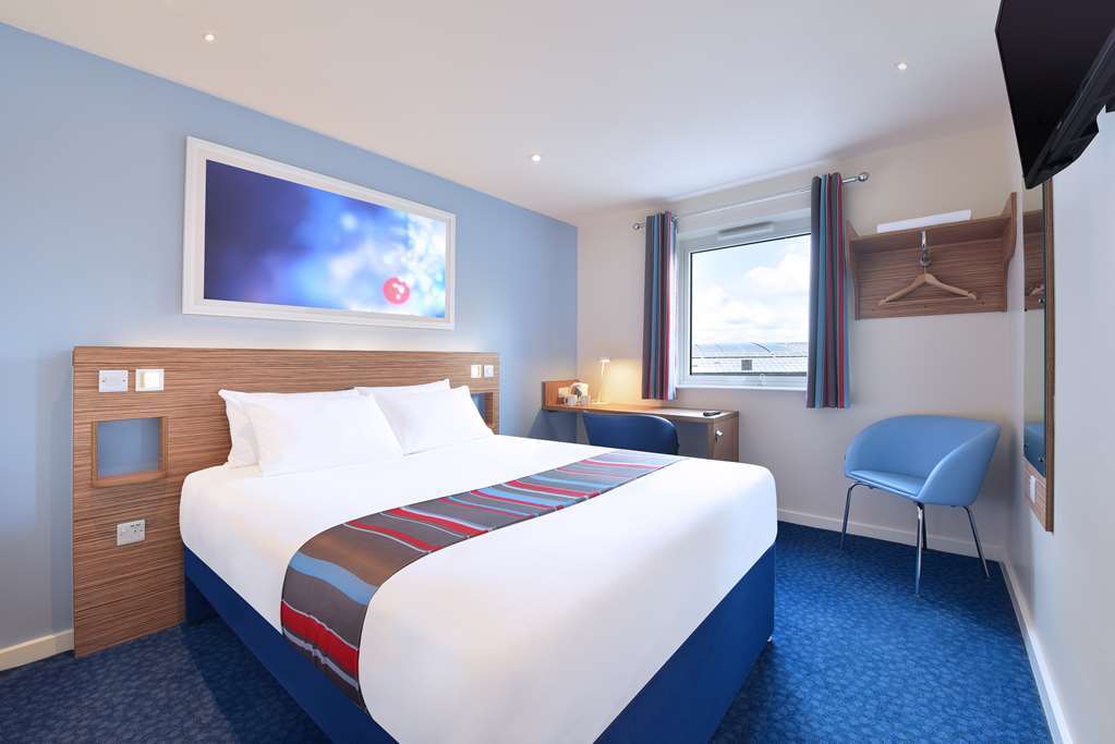 Travelodge Bath Central 部屋 写真